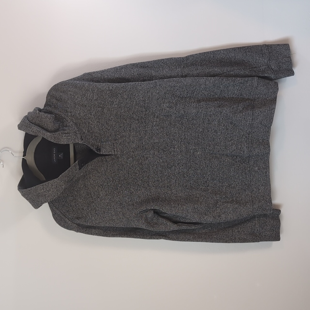 Men's hooded sweater